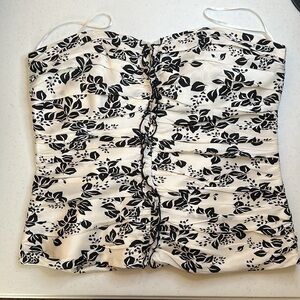 White House Black Market silk corset top Floral Black and White. Zip up back